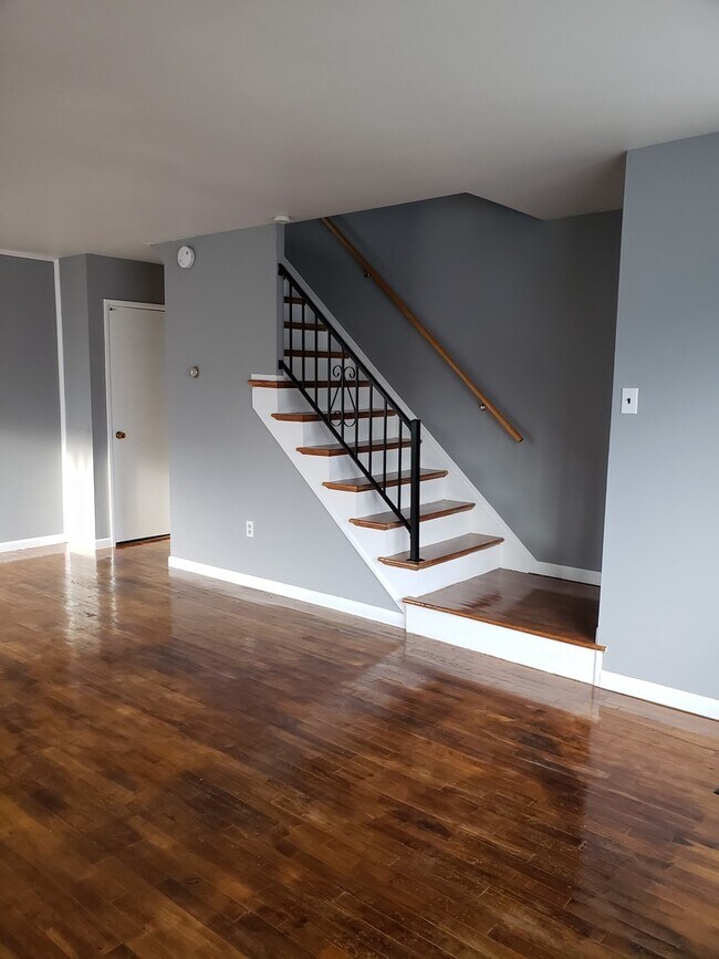 Foto del edificio - Beautiful 3 bedroom 1.5 Bathroom unit located within East Pennsboro Area School District