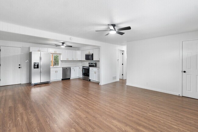 Foto del edificio - 6220 W Ohio Ave