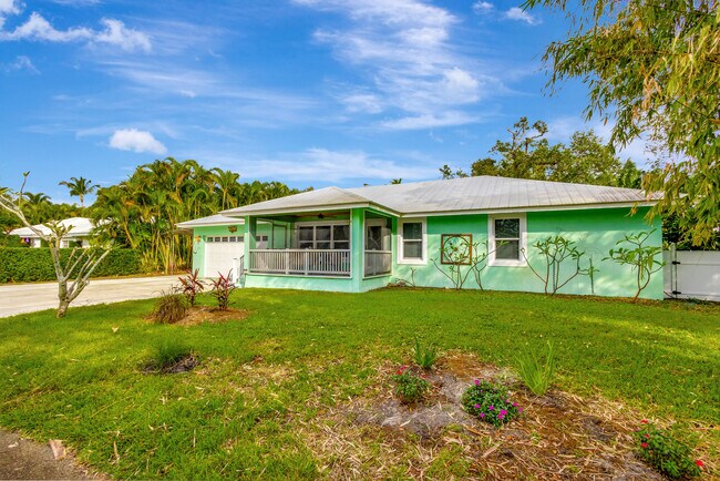 Foto del edificio - 2415 Laurel Ln