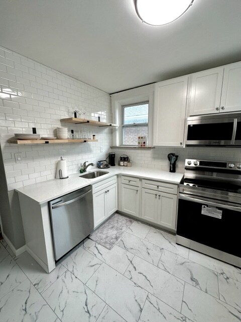 Foto del edificio - 5331 Sutherland Ave