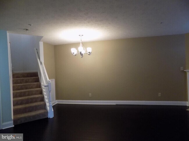 Building Photo - 2138 Bristol Dr