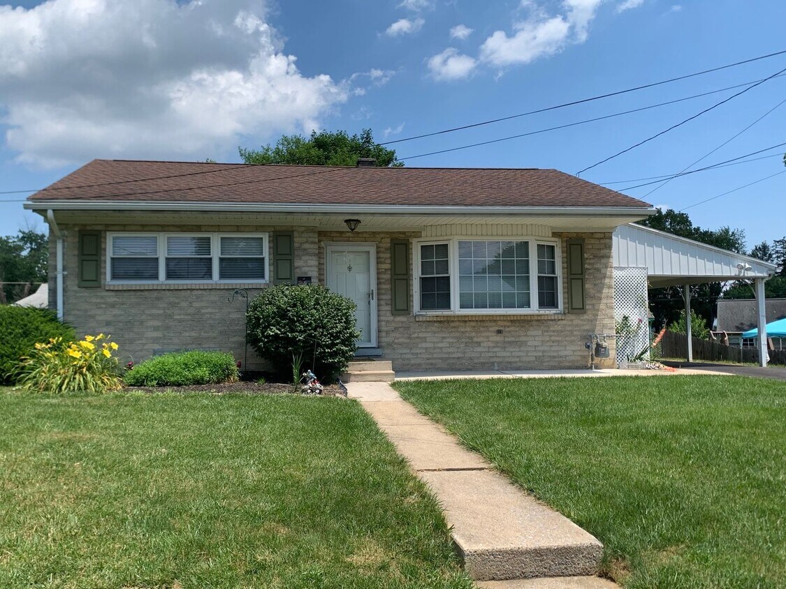 Primary Photo - 3BR Ranch in Camp Hill