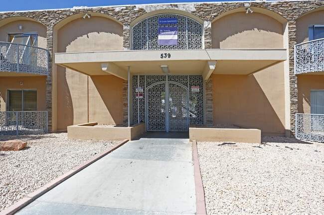 Community - Saint Louis Apartments