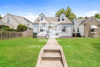 Building Photo - 2170 Parkview Pl