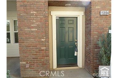 Foto del edificio - 15894 Fountain Ln