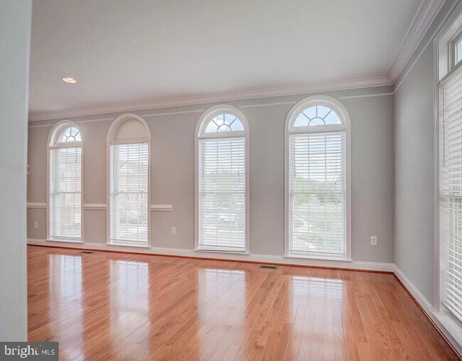 Building Photo - 13548 Mist Flower Dr