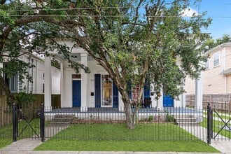 Building Photo - 2125 S Liberty St