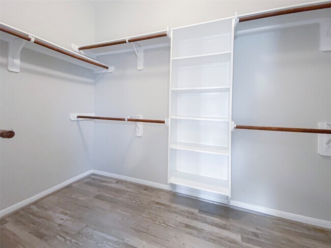 Foto del edificio - 6227 Carnaby Ln