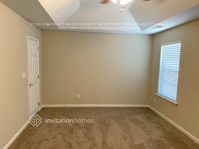 Building Photo - 12601 Cedar Crossings Dr