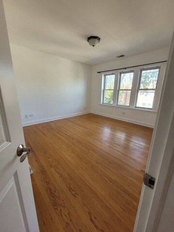 Building Photo - 2061 W Fargo Ave