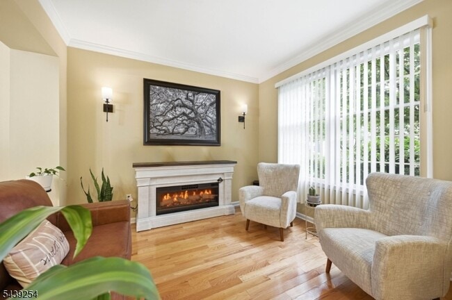 Building Photo - 75 Spring Hill Cir