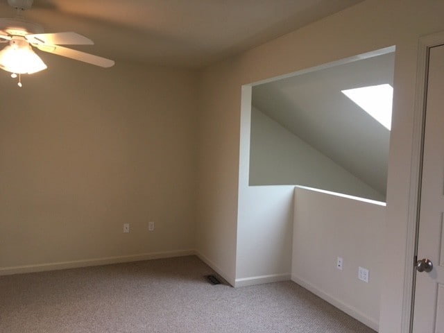 Foto del edificio - 5208 Loft Dr