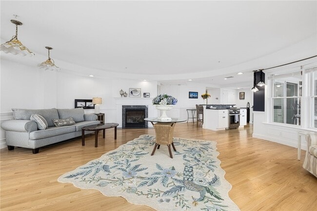 Building Photo - 53 Conanicus Ave