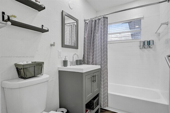 Foto del edificio - 1130 NW 17th St