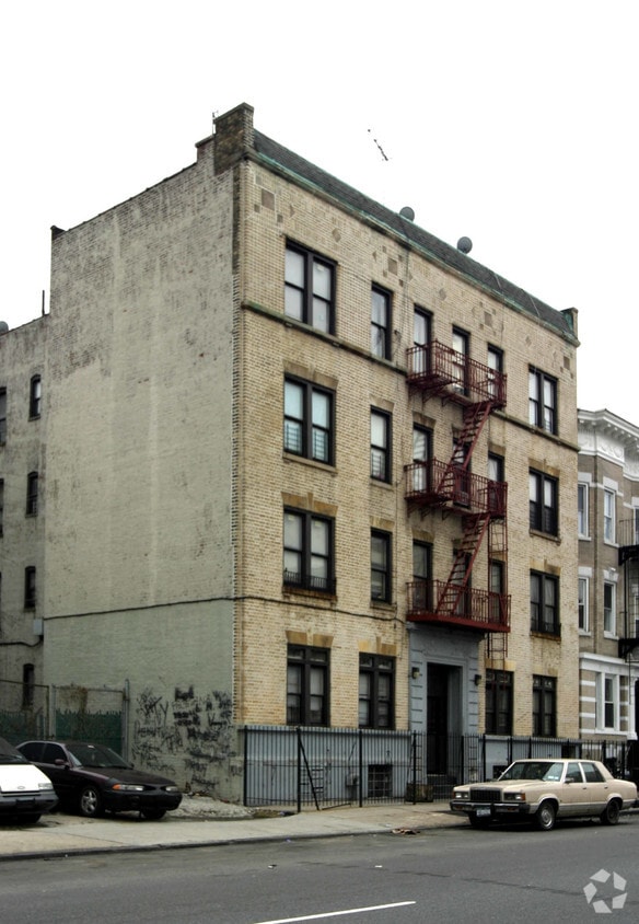 Primary Photo - 526 Lafayette Ave