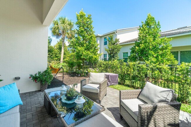 Building Photo - 5160 Willow Crk Dr