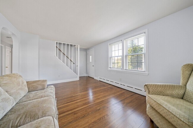 Building Photo - 32 Malvern St