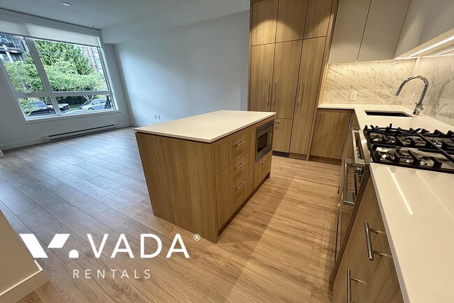 Photo du bâtiment - Kin Collection Townhouse For Rent 112-6085...