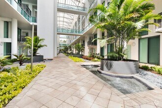 Building Photo - 6000 Collins Ave
