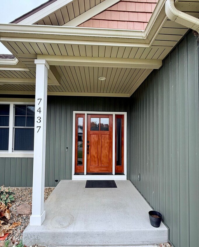 Foto del edificio - Three Bedroom Home in Portage