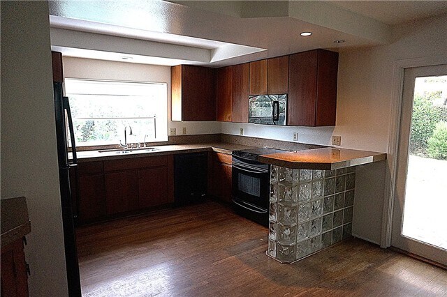 Foto del edificio - 9281 Woodcrest Dr