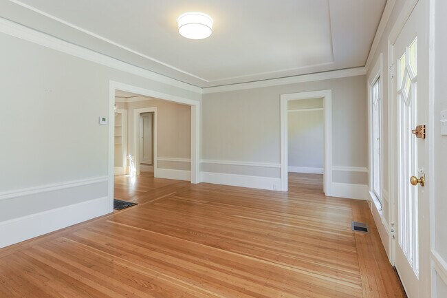 Foto del edificio - 3879 Fruitvale Ave