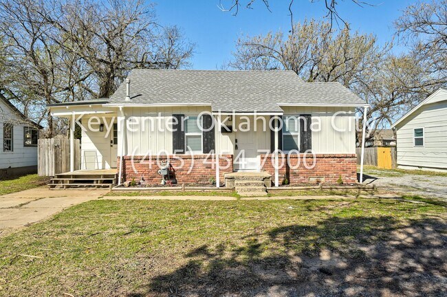 Foto del edificio - 4913 N Willow Ave