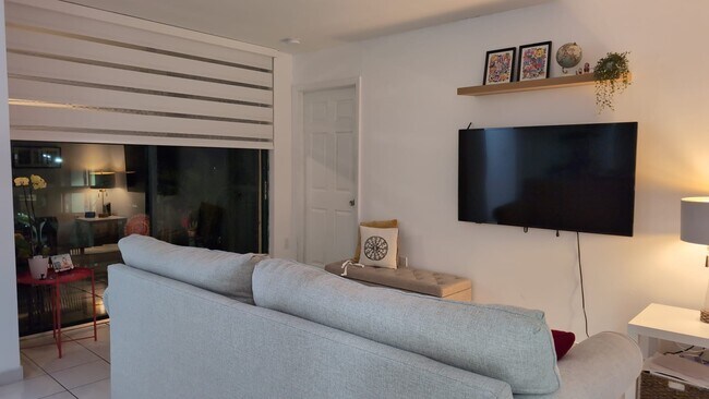Foto del edificio - 11790 SW 18th St