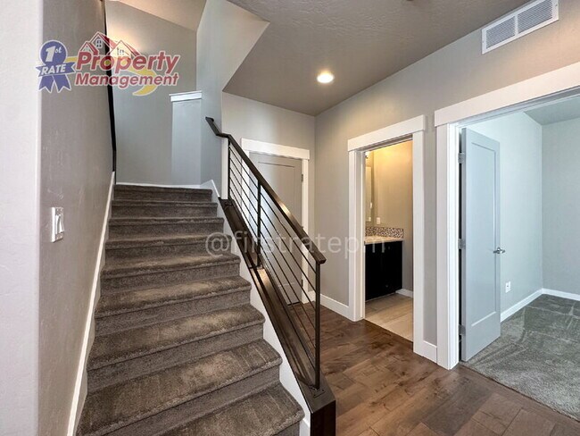 Building Photo - 3335 E Exacta Ln