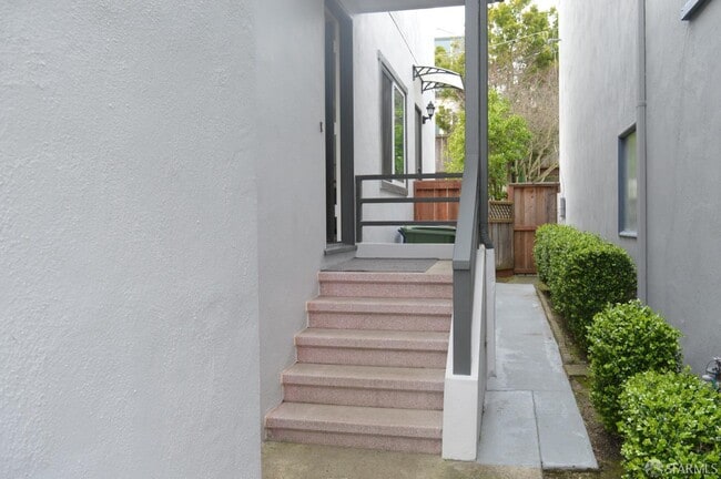 Foto del edificio - 87 Lakemont Dr