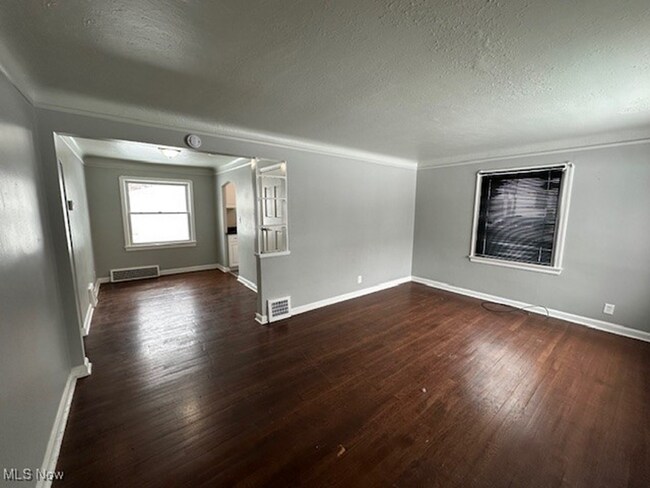 Building Photo - 5185 Anthony St