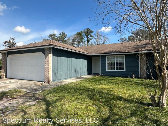 Foto del edificio - 3 br, 2 bath House - 8219 Sawmill Creek Dr.