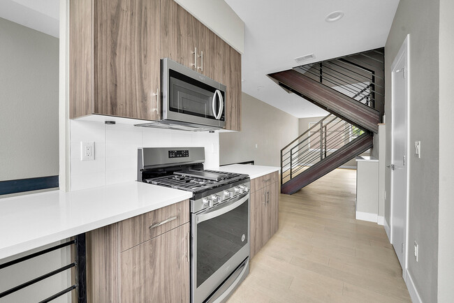 Building Photo - 4469 Tennyson St