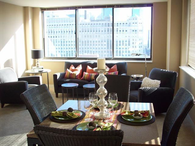 Foto del edificio - 320 W Illinois St