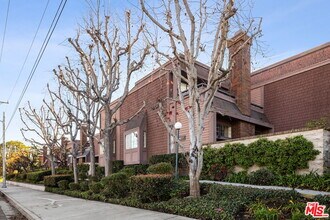 Building Photo - 4631 Alla Rd