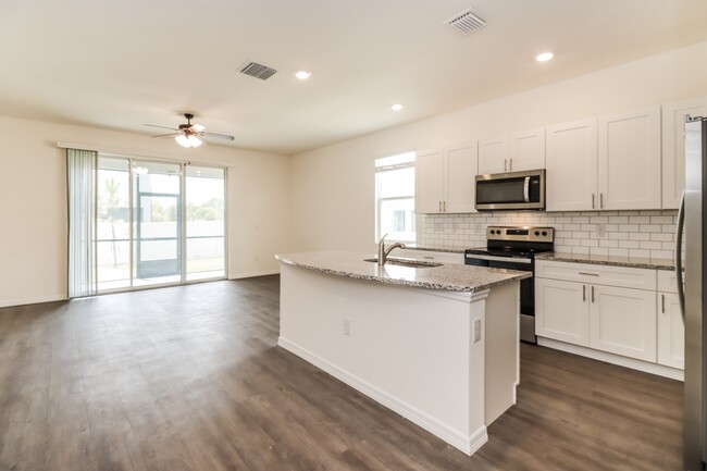 Building Photo - 11841 Mountain Retreat Ln