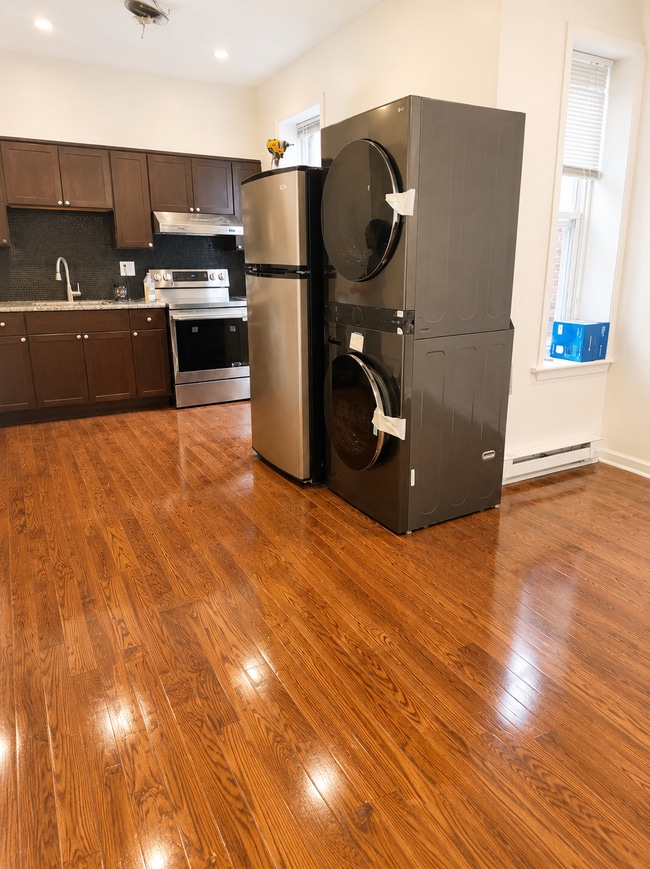 Photo - 1708 Mifflin St Apartments