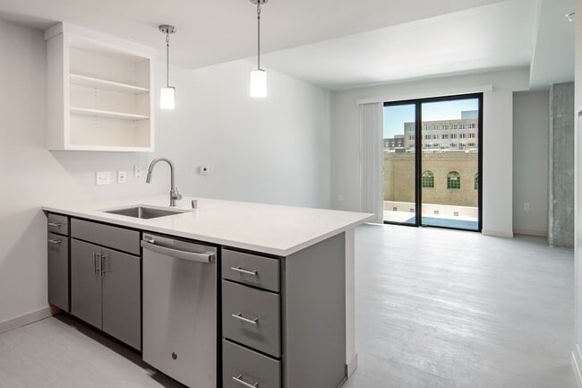 Interior Photo - NoVo