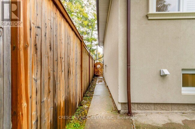 Photo du bâtiment - 1550 Ogden Ave