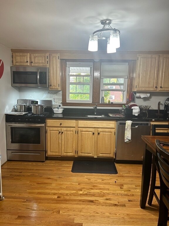 Foto del edificio - 273 Neponset Valley Pkwy