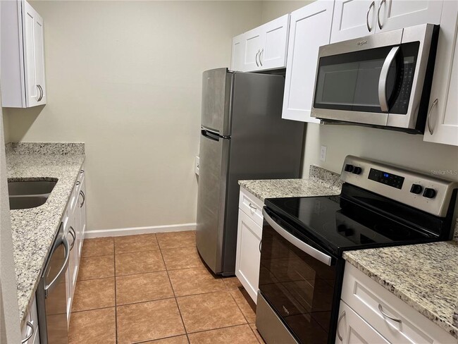 Building Photo - 3190 Dante Dr