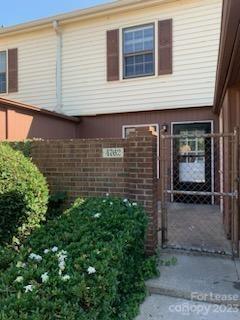 Building Photo - 4762 Old Lantern Way