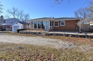 Building Photo - 3842 Meachem Rd