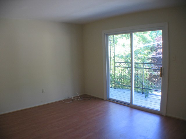 Building Photo - 650 W Rittenhouse St
