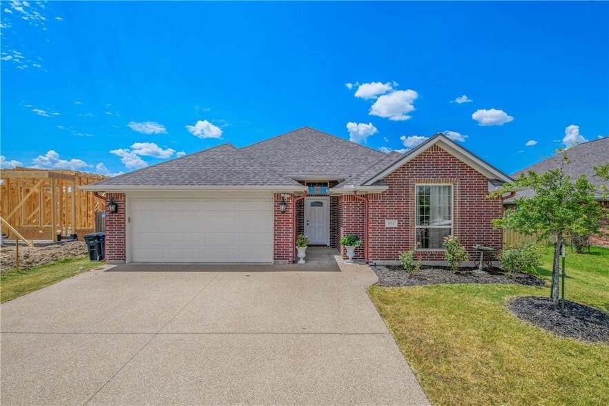 Photo - 1011 Dove Chase Ln