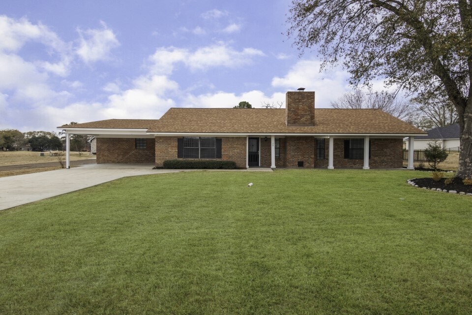 Foto principal - 22 Westwood Dr W