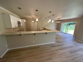 Building Photo - 16-135-135 Ilima St