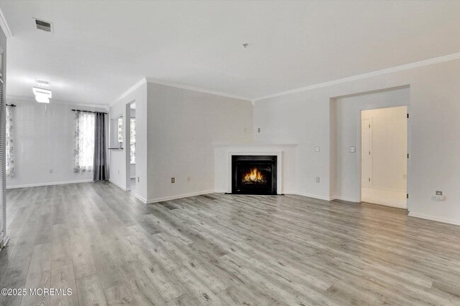 Building Photo - 337 St Andrews Pl