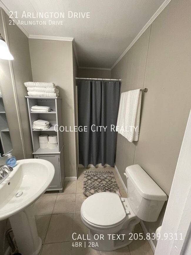 Foto del edificio - 21 Arlington Dr