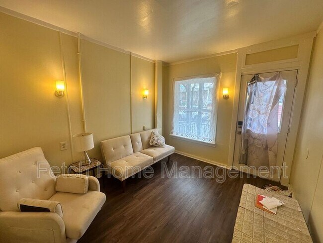 Foto del edificio - 1024 Birch St